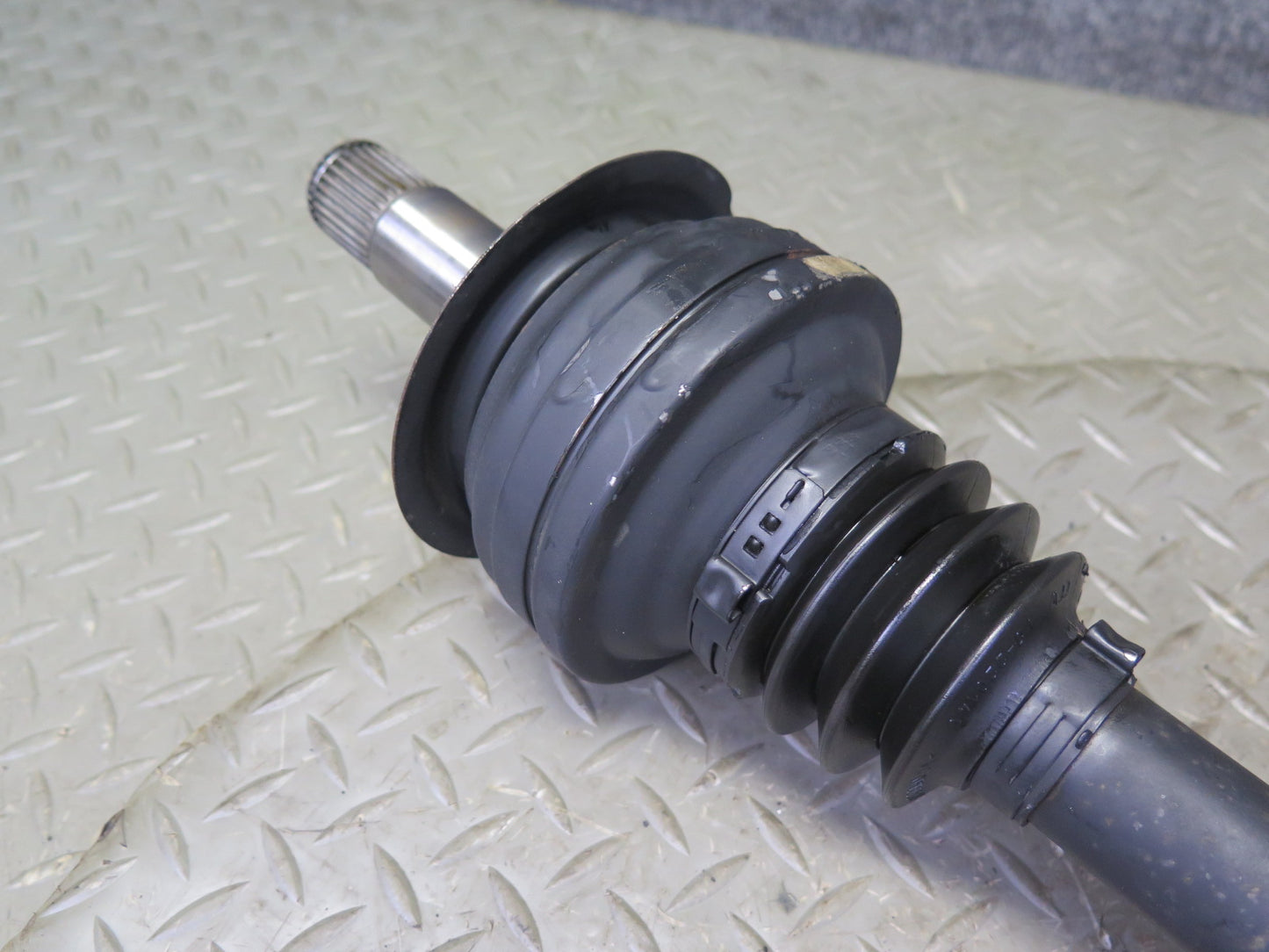 05-11 Mercedes R171 Slk-class Rear Left or Right Suspension Axle Shaft OEM