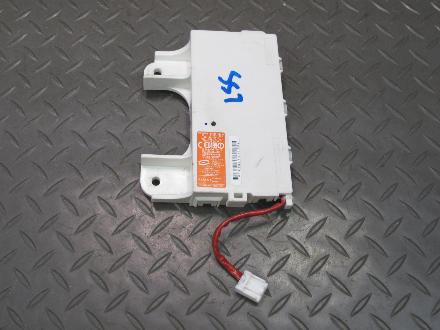 04-06 Lexus UCF30L LS430 Rear Electrical KEY Oscillator 89992-50080 OEM