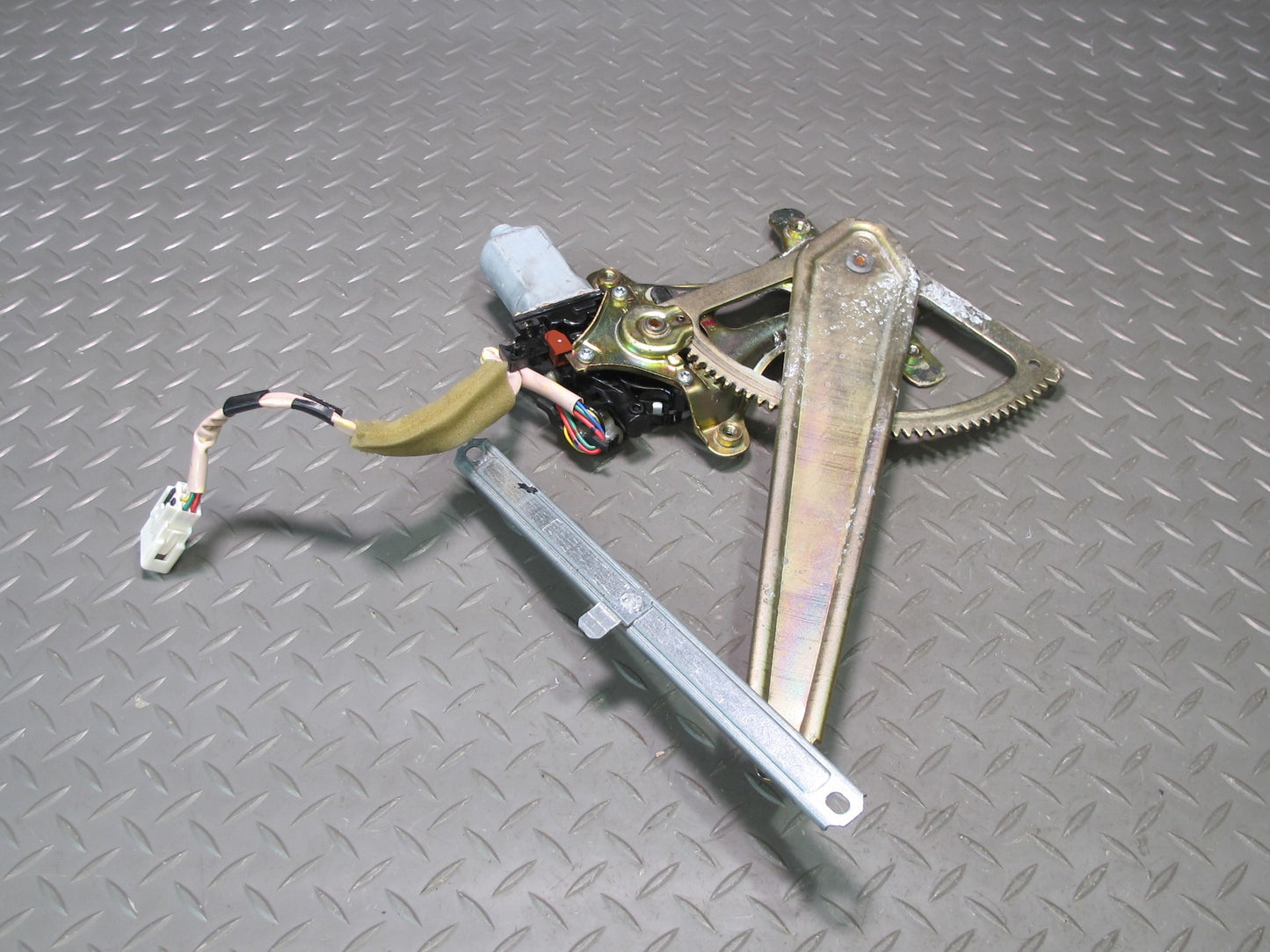 01-06 Lexus UCF30L LS430 Rear Left Door Window Regulator w Motor OEM
