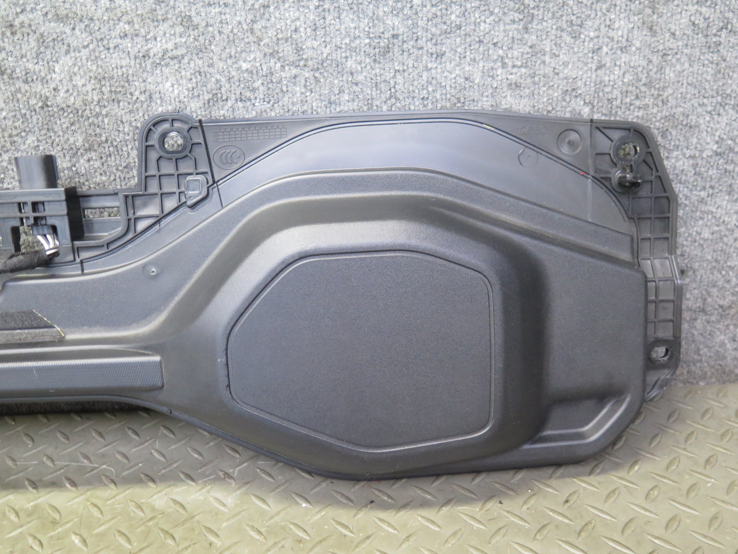 18-23 Jeep Wrangler JL Overhead Speaker Enclosure Alpine Sound Bar 6AH08TX7AD