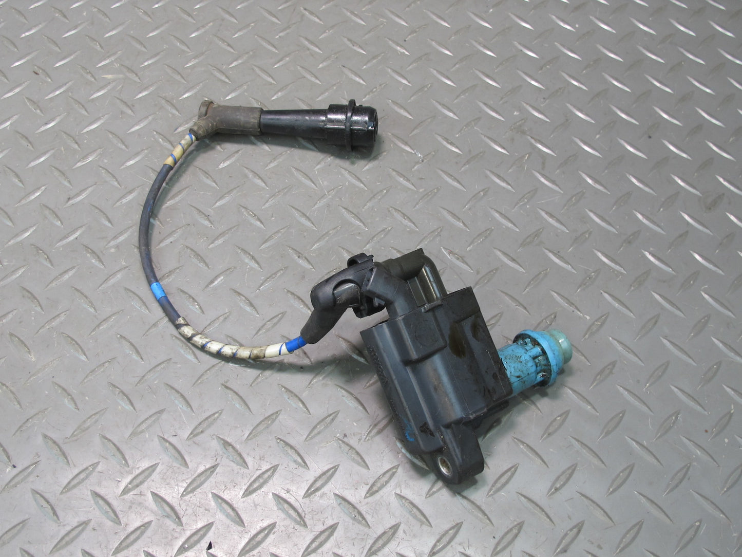 98-05 Lexus IS300 GS300 SC300 2JZGE Set of 3 Engine Ignition Coil w Cable OEM