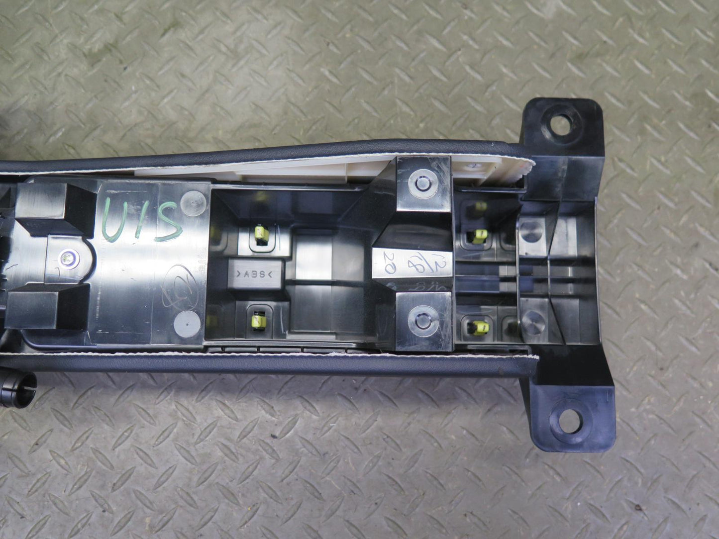 10-13 Lexus IS250 IS350 Convertible Rear Center Console w Armrest OEM