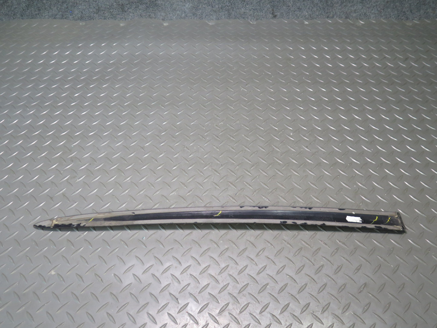07-13 BMW E93 335i Convertible Set of 2 Front Left & Right TOP Roof Molding OEM