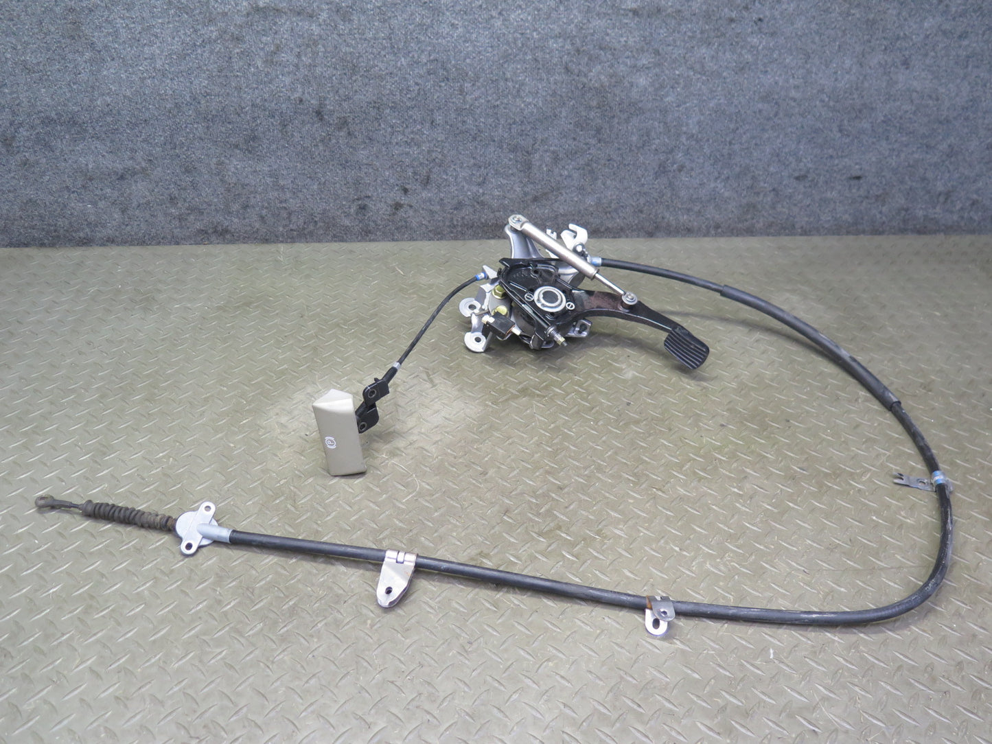 01-06 Lexus LS430 Emergency Parking Brake Pedal w Release Handle & Cable OEM
