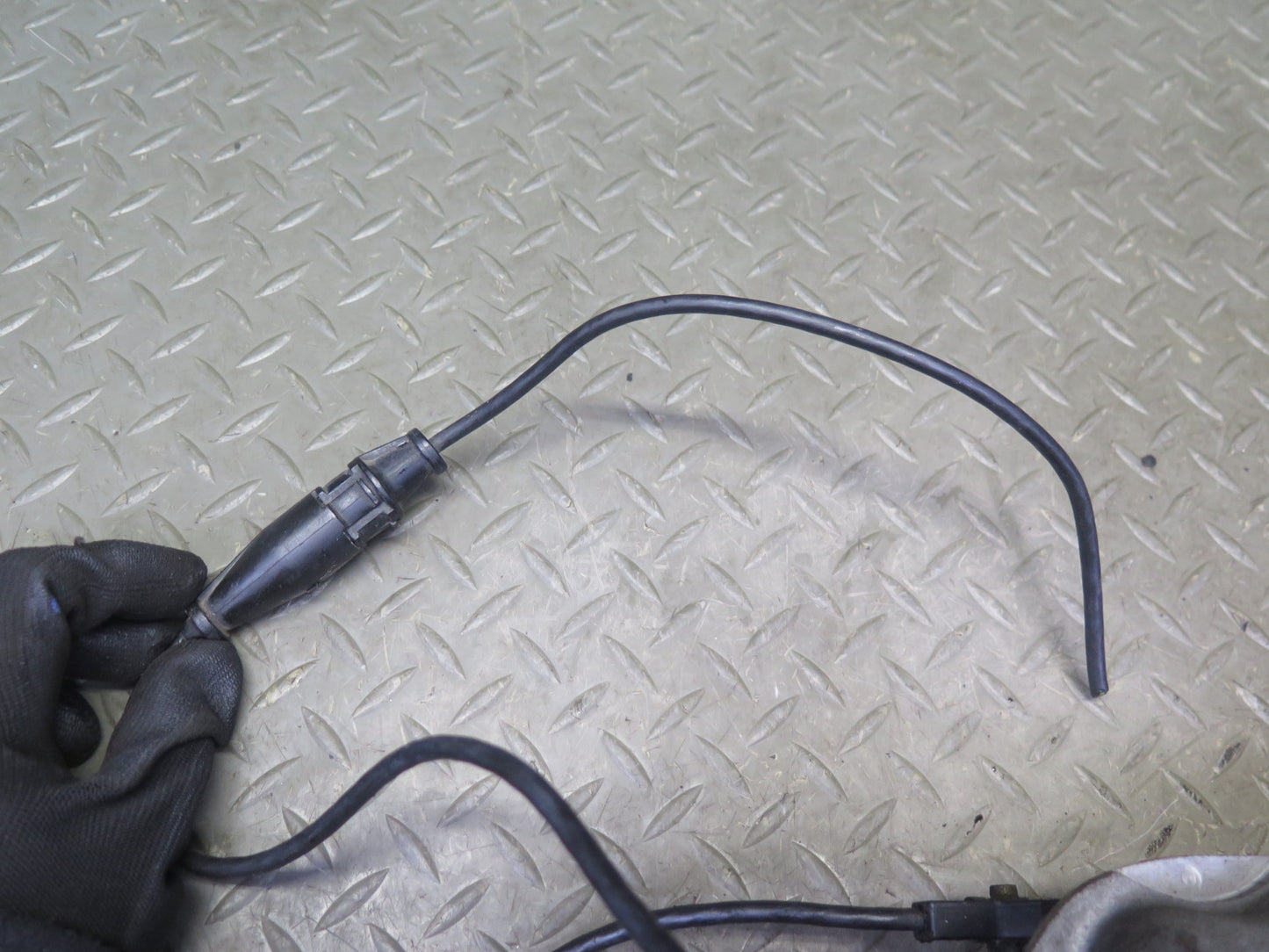 81-85 Mercedes R107 380SL M116 Engine Lower Intake Manifold w Throttle Body OEM