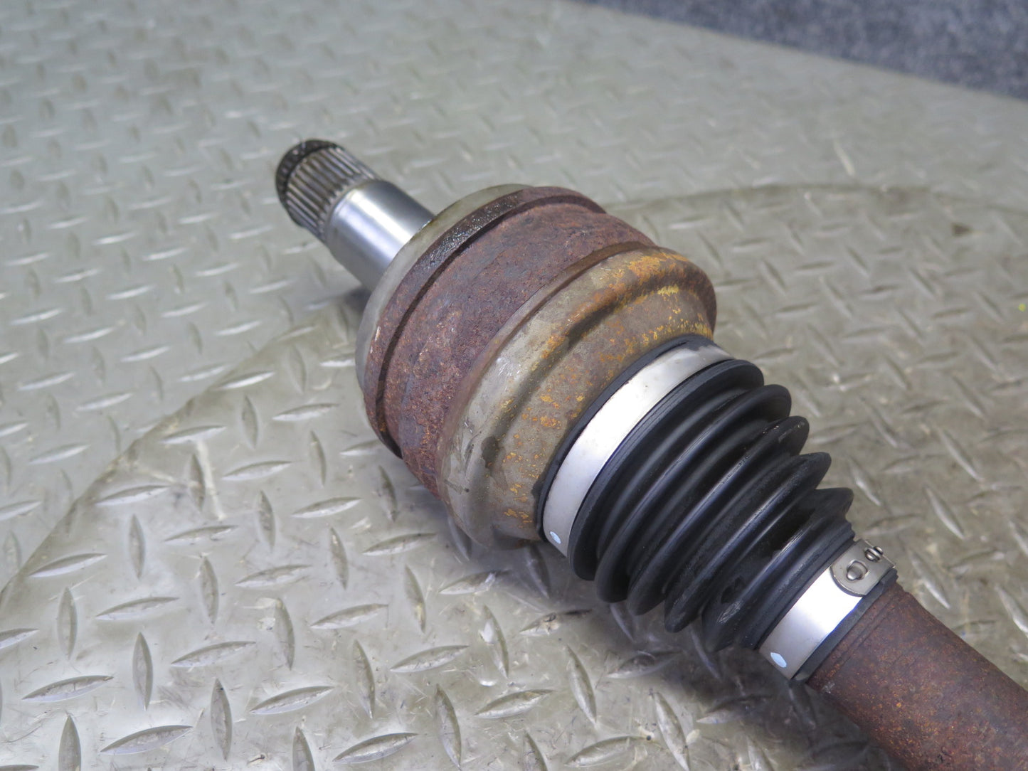 04-06 Lexus UCF30L LS430 Rear Left Suspension Axle Shaft OEM