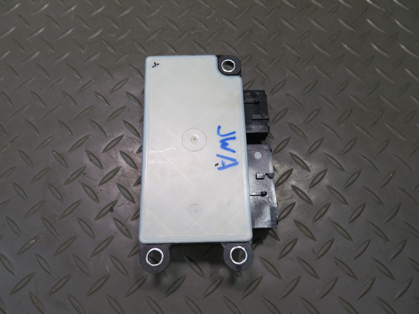 18-23 Jeep Wrangler JL Restraint Computer Control Module 68398609AB OEM