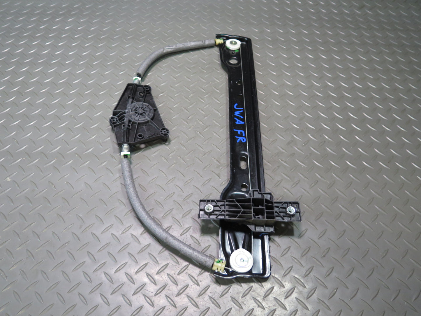 18-21 Jeep Wrangler JL Front Right Door Window Regulator NO Motor OEM