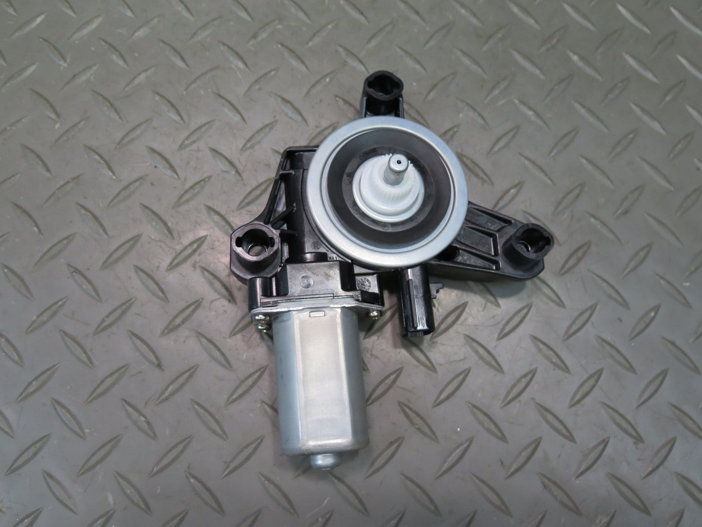 18-23 Jeep Wrangler JL Rear Right Door Window Motor OEM