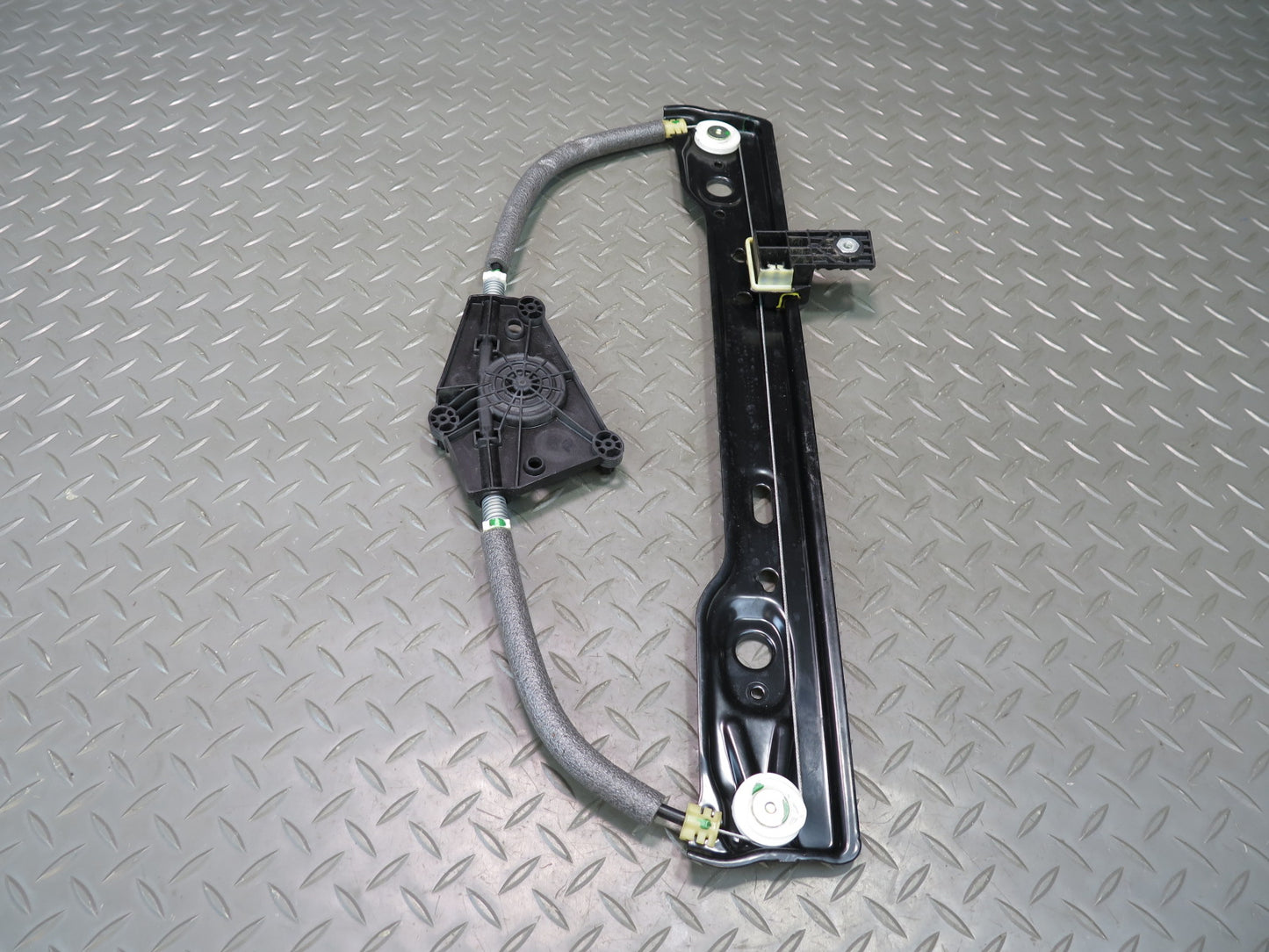 18-23 Jeep Wrangler JL Rear Right Door Window Regulator NO Motor OEM