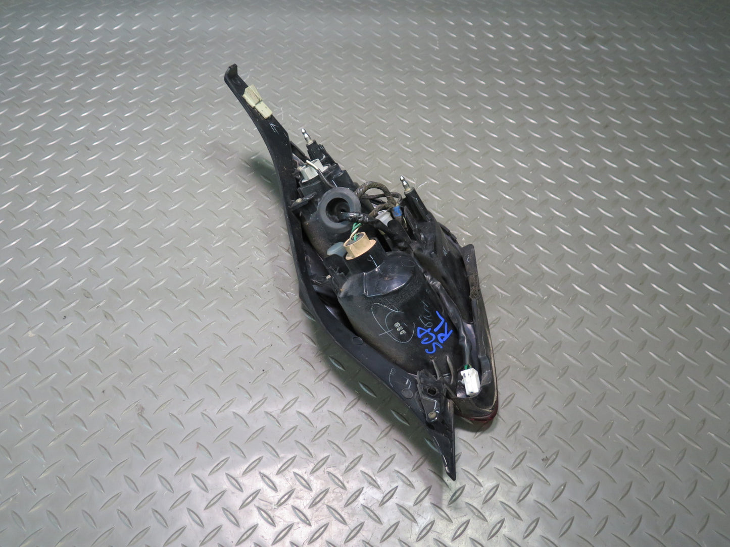 02-05 Lexus Z40 SC430 Rear Left Tail Light Lamp OEM