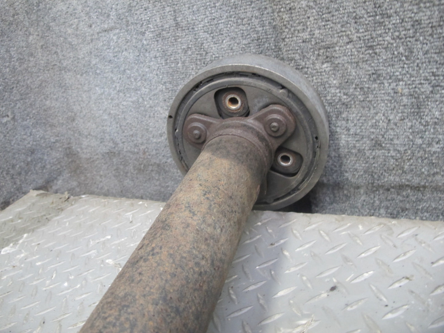 12-13 Volkswagen VW Golf R MK6 M/T AWD Rear Drive Propeller Shaft Assy 117K OEM