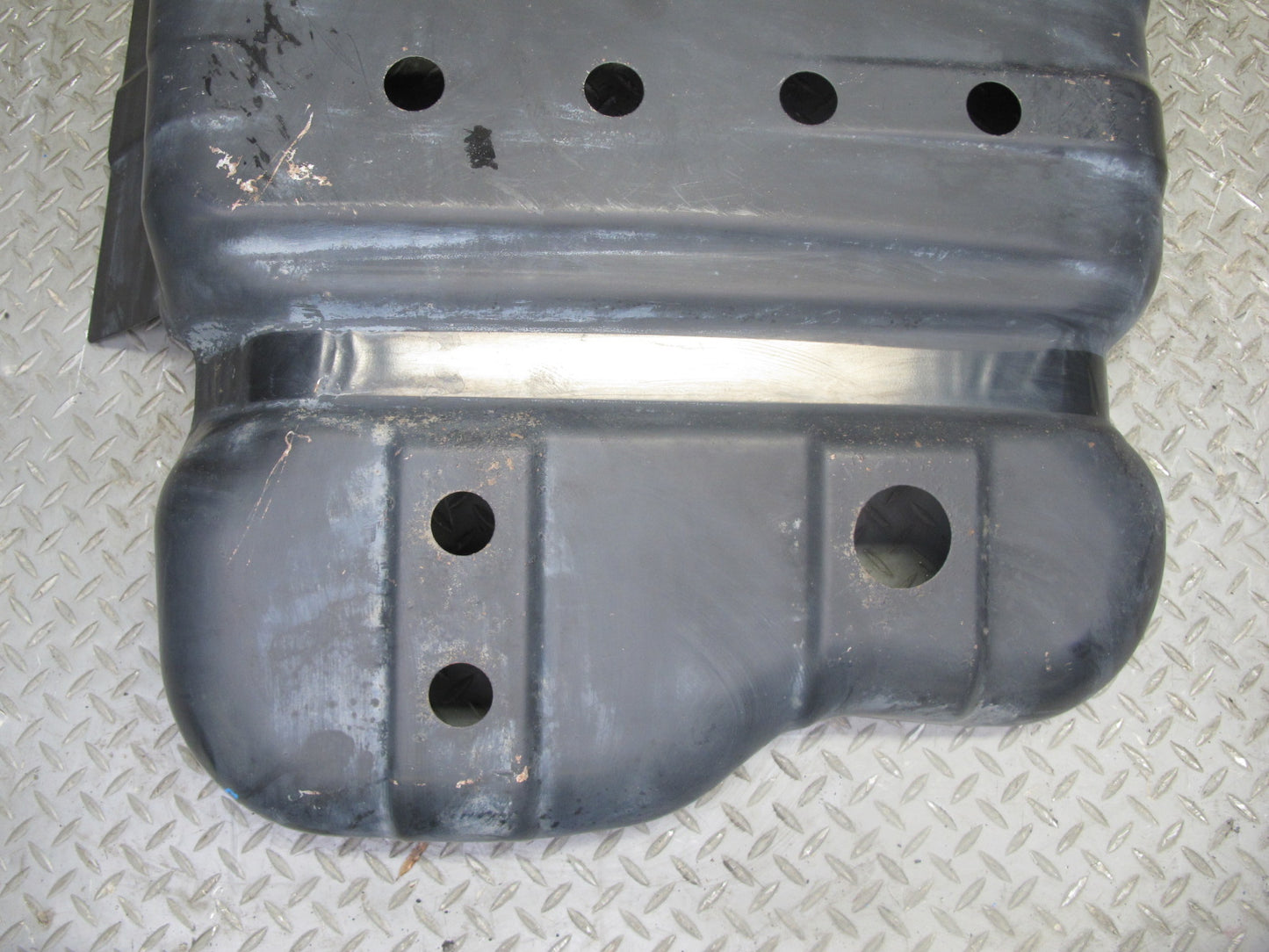 1998-2007 Lexus J100 LX470 Fuel Tank Shield Cover Assembly