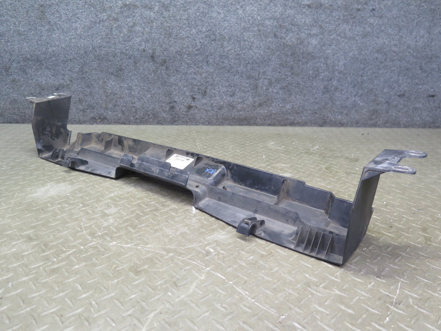 2004-2009 Cadillac XLR Front Upper Radiator Support Bracket Cover Panel