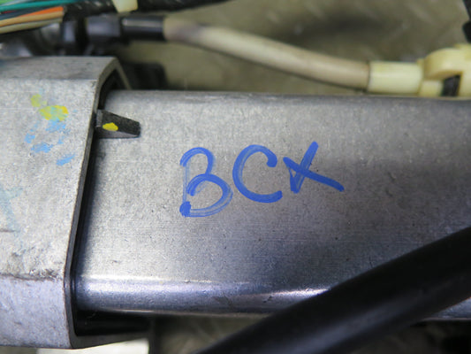 2005-2007 Cadillac XLR Steering Column W/ Adjust Motors Assembly