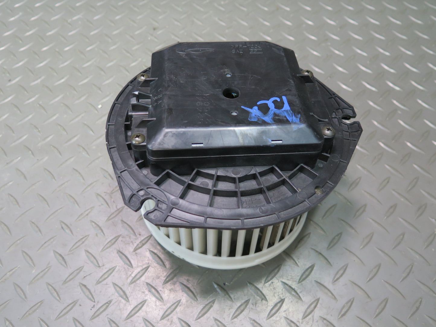 2004-2009 Cadillac XLR A/C Heater Hvac Blower Motor Fan