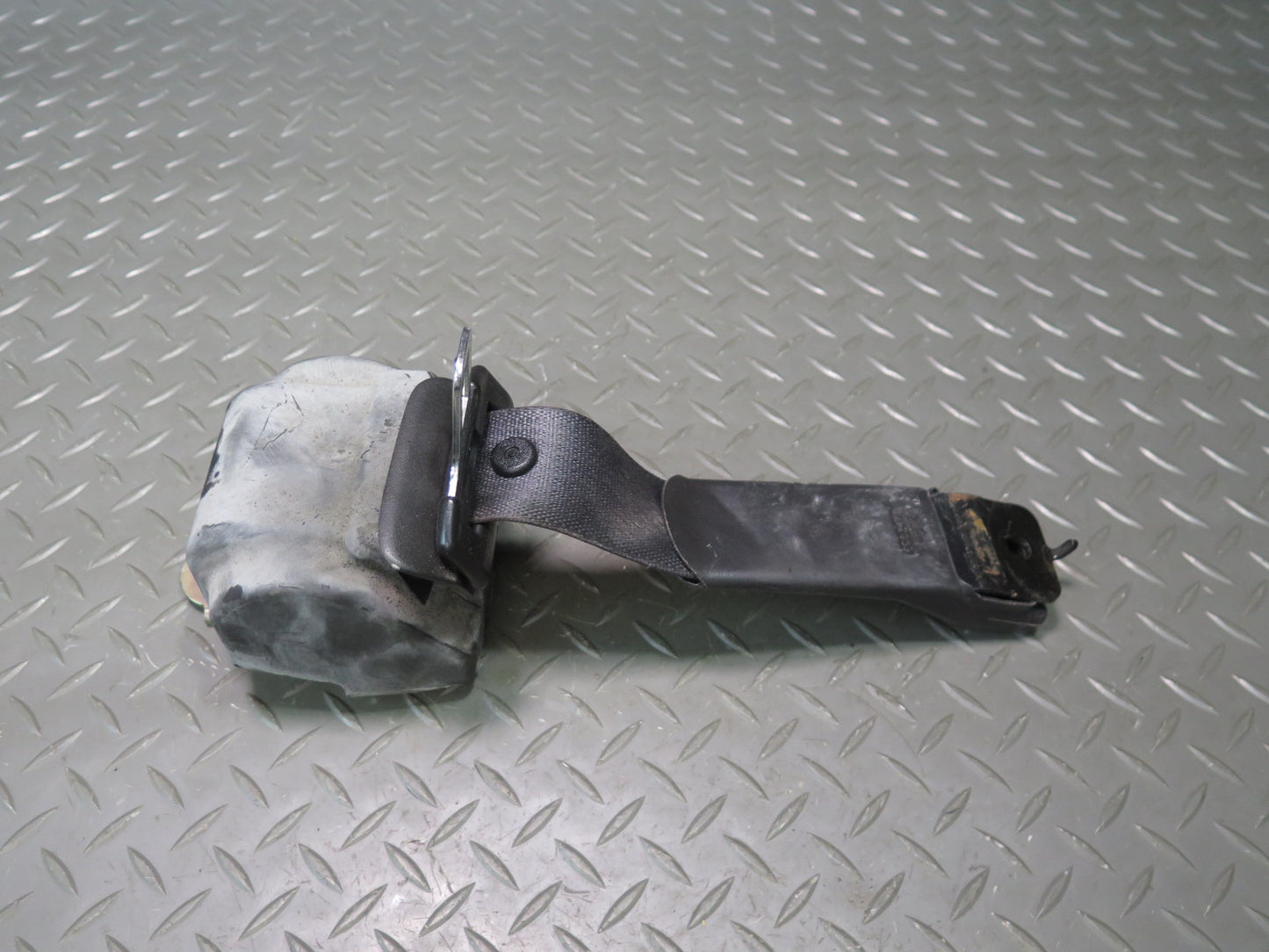 04-09 CADILLAC XLR FRONT LEFT & RIGHT SIDE SEATBELT RETRACTOR SET OEM