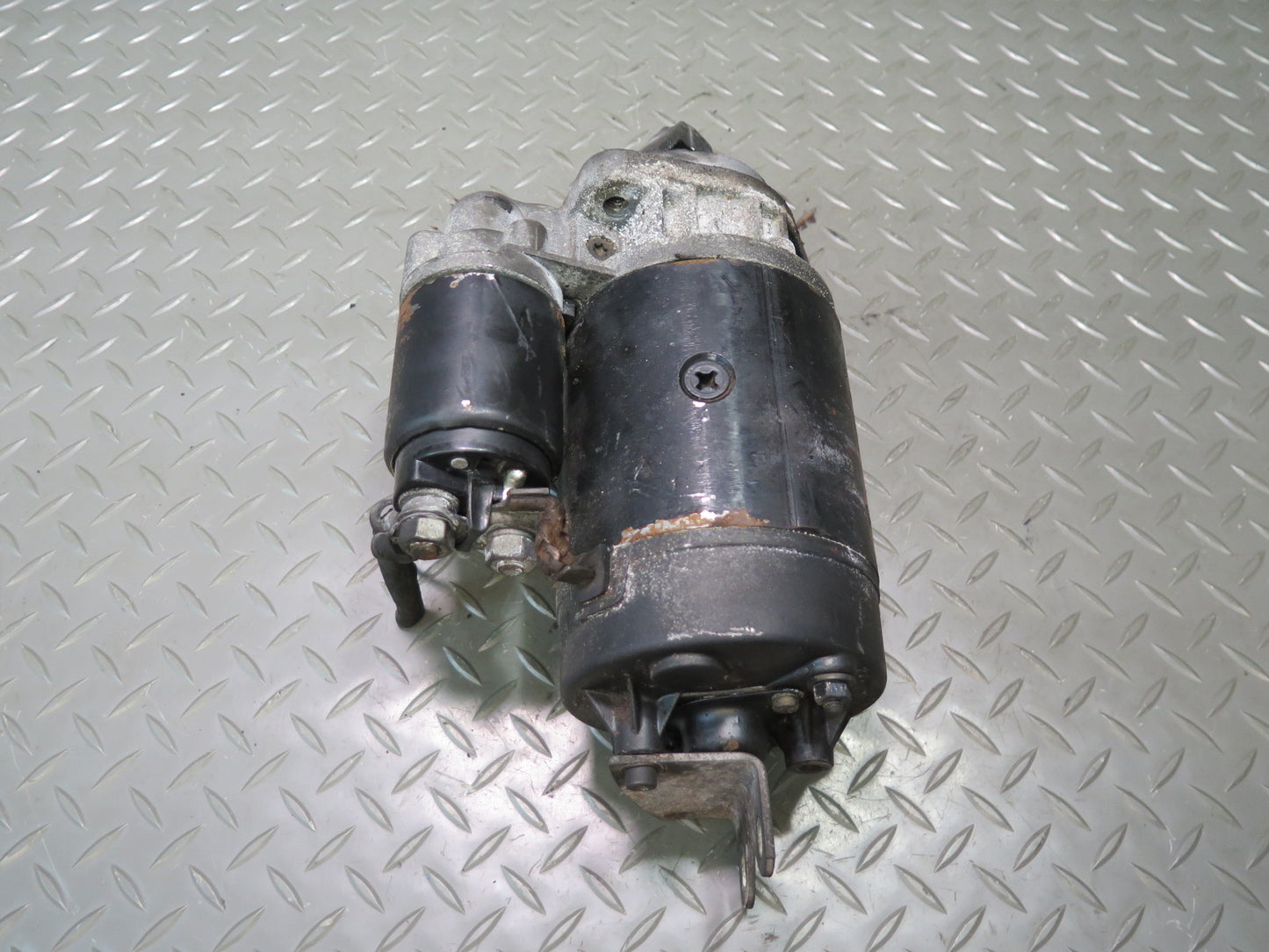 81-83 Mercedes W123 240D Engine Starter Motor Bosch