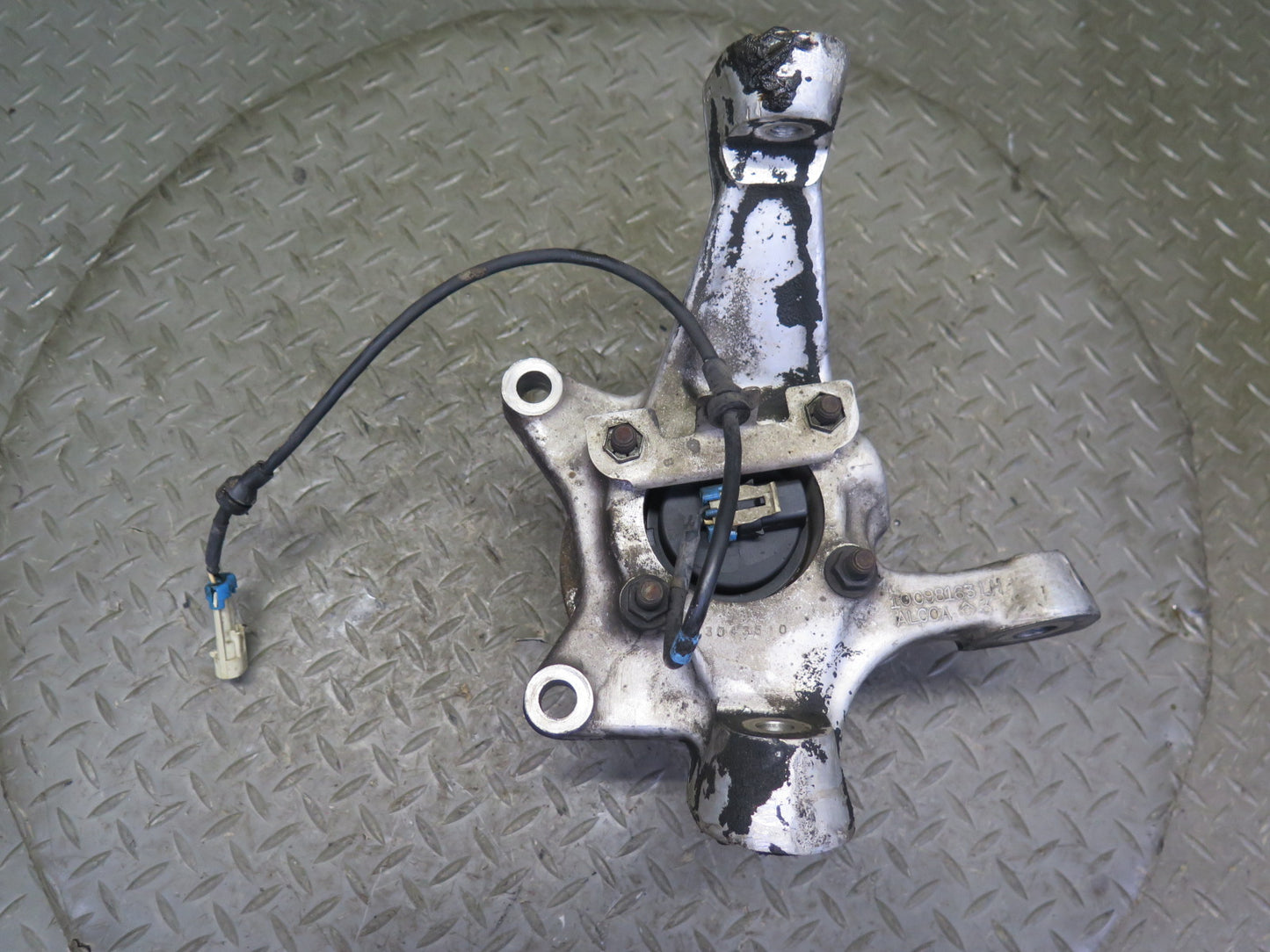 91-96 Chevrolet Corvette C4 Front Left Spindle Knuckle Wheel Hub Bearing OEM