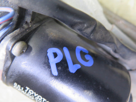 01-05 Lexus GS300 GS430 Windshield Wiper Transmission Linkage w Motor OEM