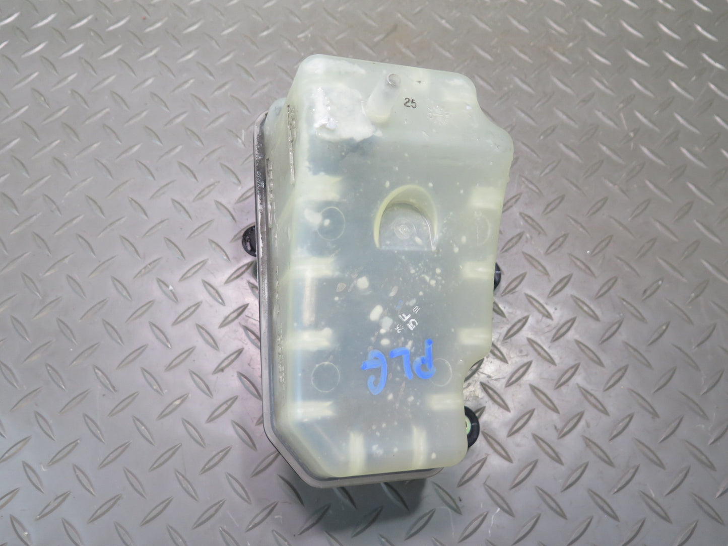 01-05 Lexus GS430 Coolant Overflow Bottle Expansion Tank Reservoir OEM