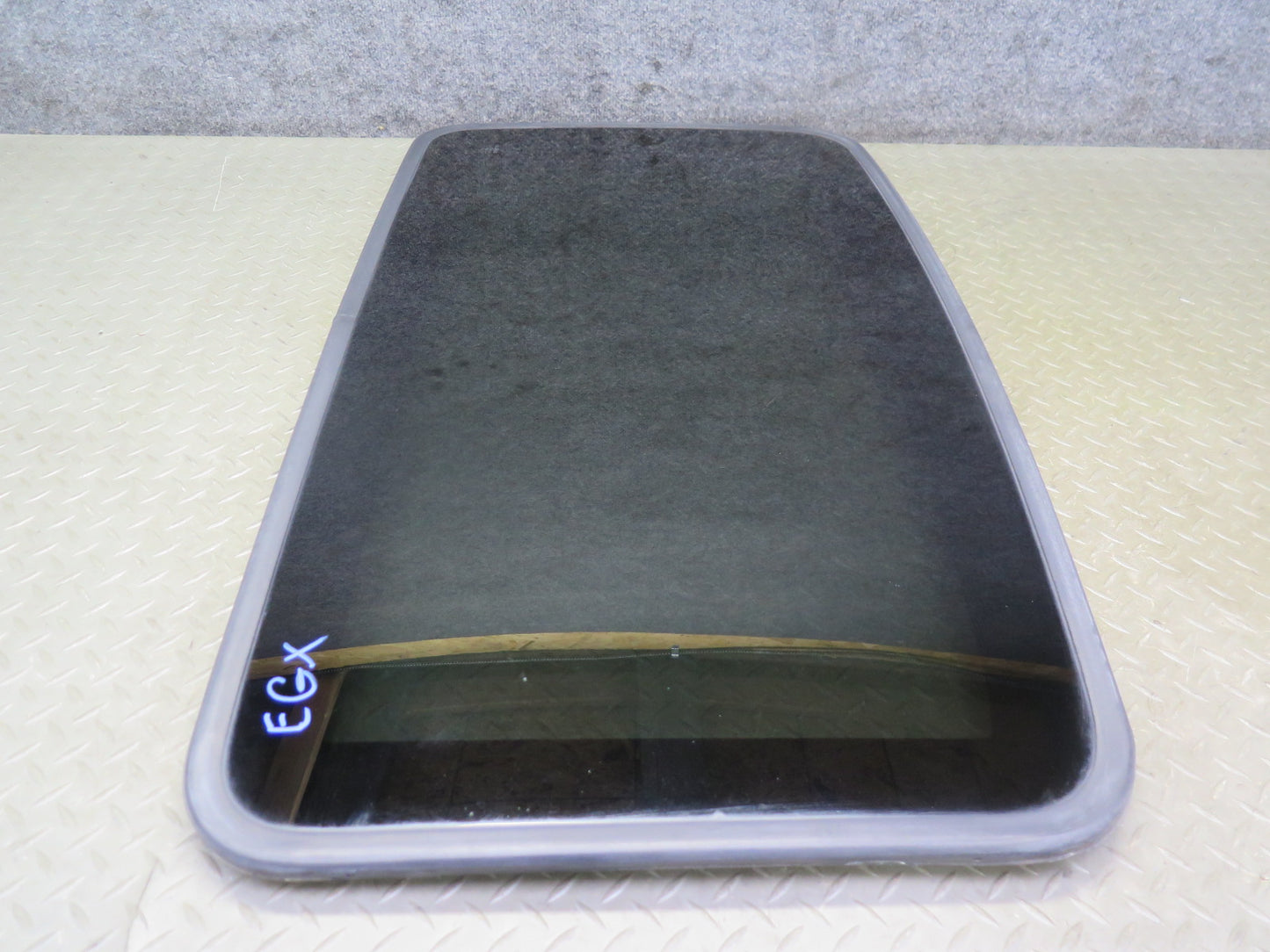2003-2009 Lexus UZJ120L GX470 Front Upper Roof Sunroof Glass Window Panel