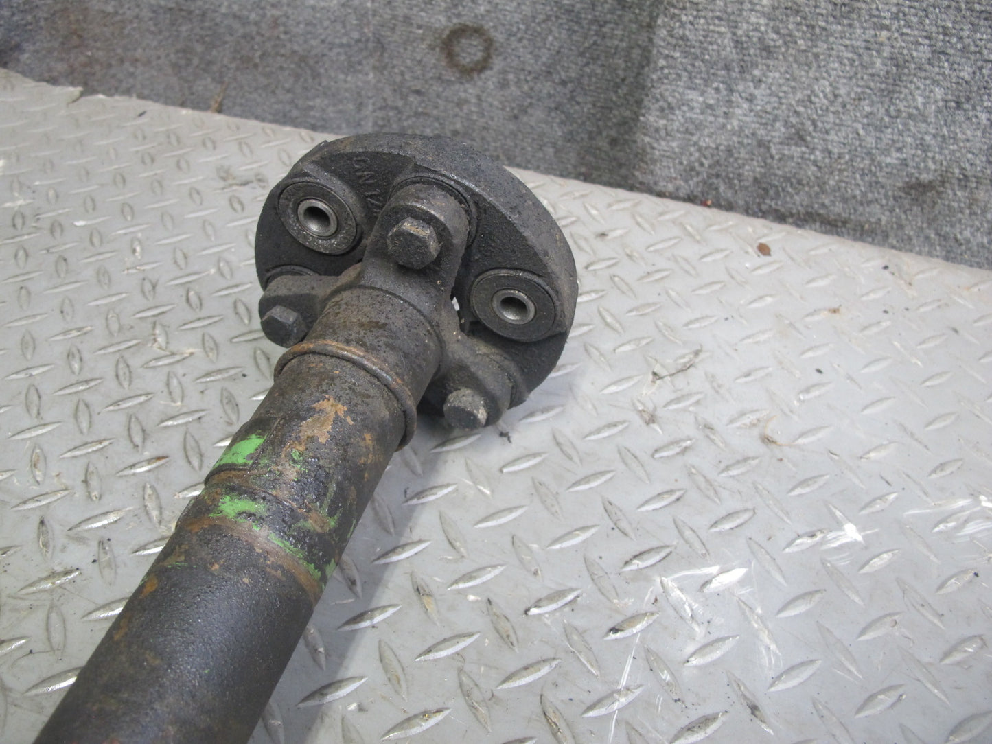 75-76 Mercedes W115 300SD RWD A/T Rear Driveshaft Drive Shaft 14K Miles OEM