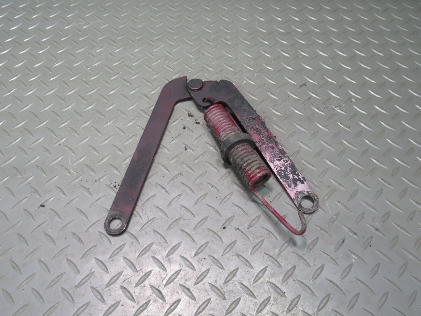 75-76 Mercedes W115 300D Set of 2 Front Left & Right Hood Bonnet Hinge RED OEM
