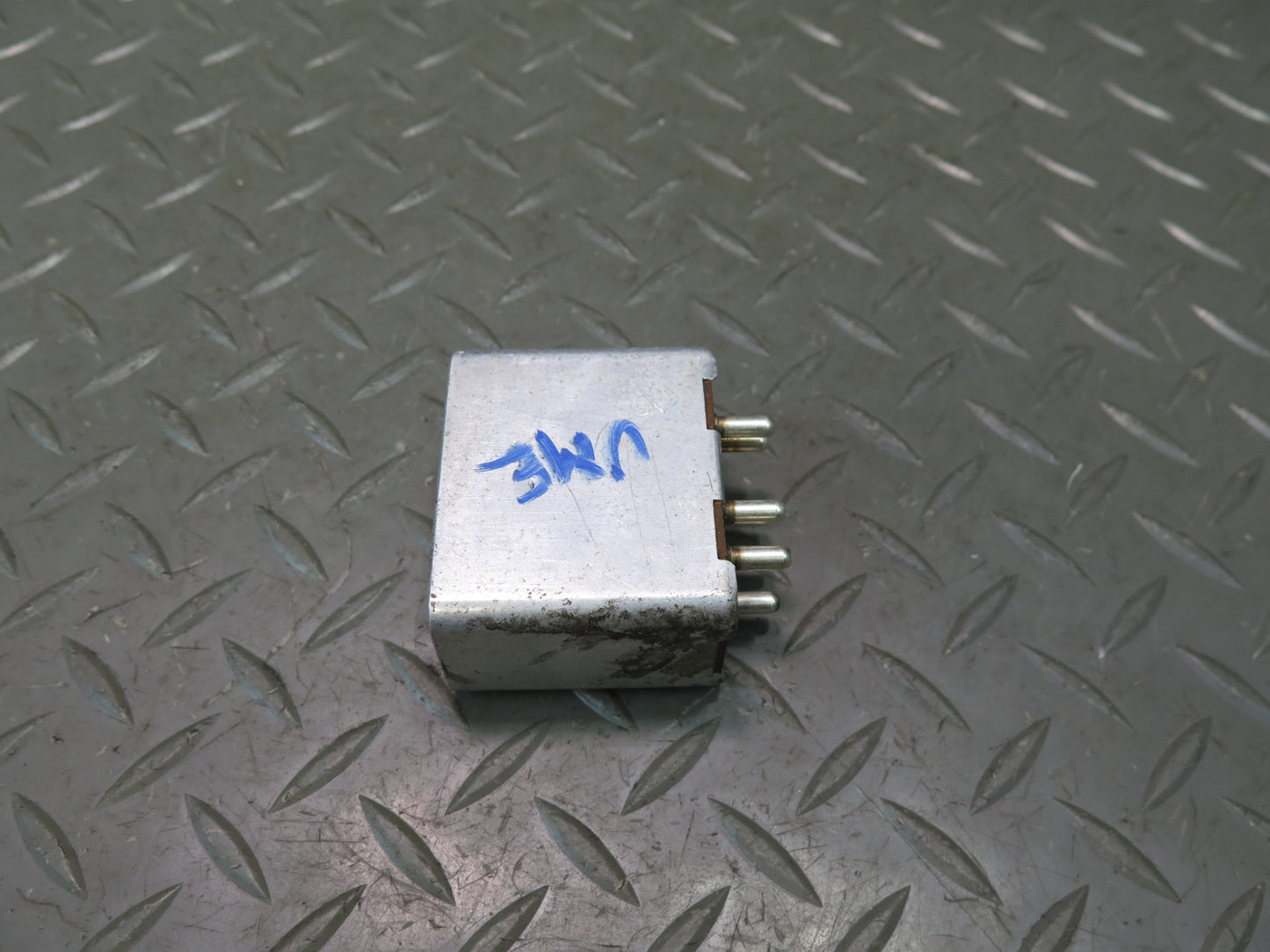 75-76 Mercedes W115 300D Wiper Relay Control Module 0335320014 OEM
