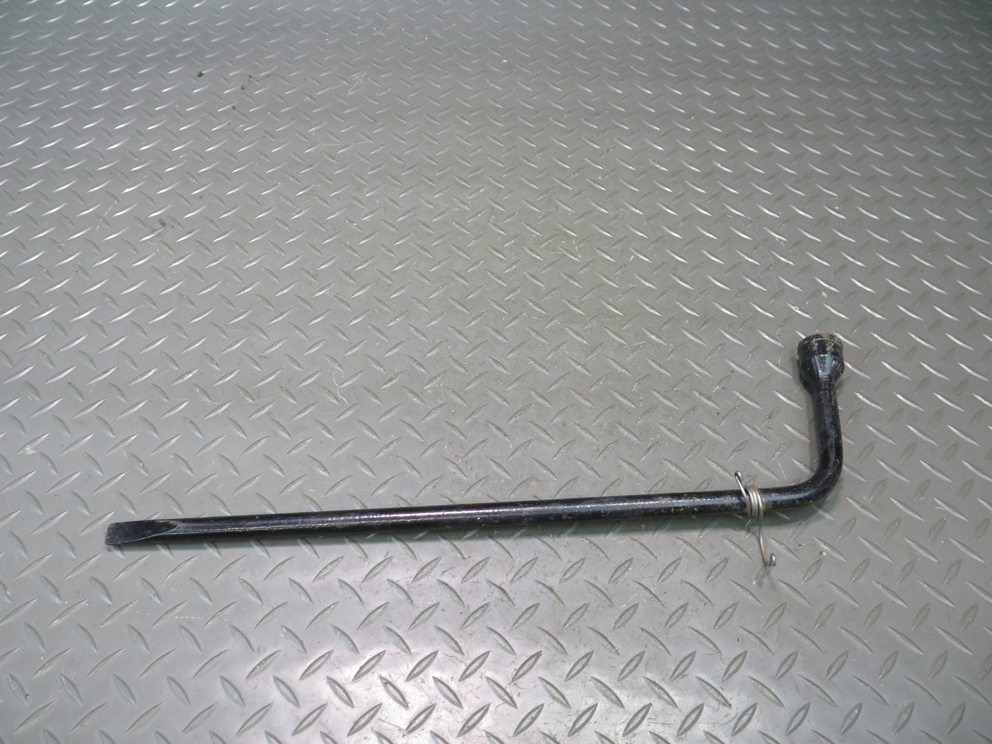 75-76 Mercedes W115 300SD Emergency Spare Tire Lift Jack w Wrench Tool Set OEM