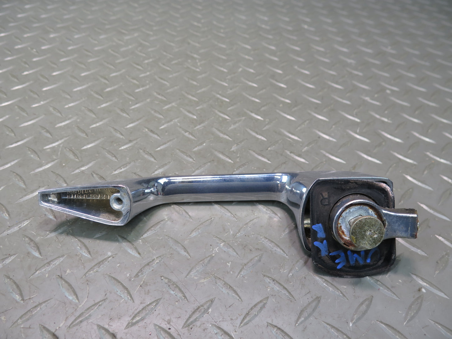 75-76 Mercedes W115 300SD Rear Right & Left Exterior Door Handle Set OEM