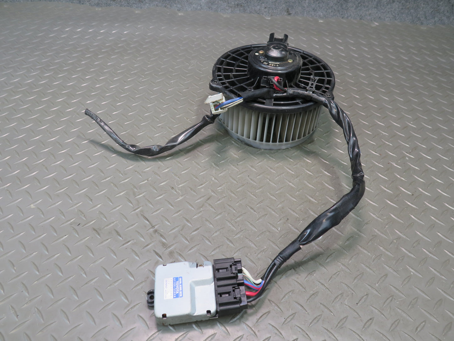 02-10 Lexus Z40 SC430 Hvac A/C Heater Blower Motor Fan w Control Module OEM