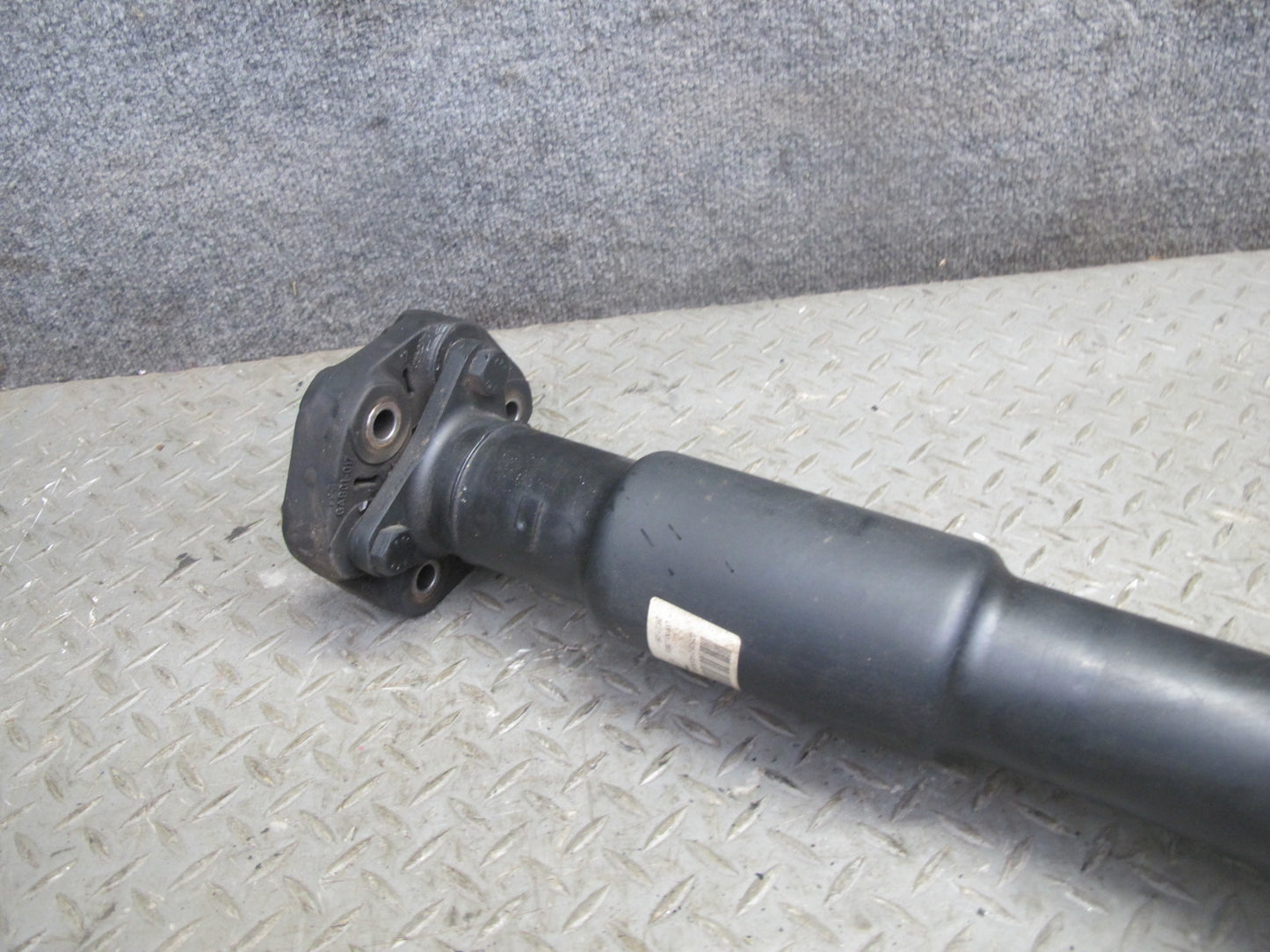 04-06 BMW E46 330i 330ci RWD A/T Rear Driveshaft Drive Shaft 116K 7505214 OEM