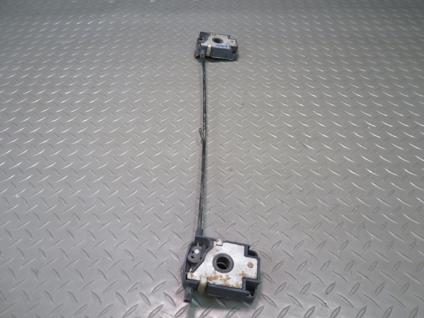 01-06 BMW E46 330ci Hood Bonnet Release Lock Latch Actuator Assembly OEM