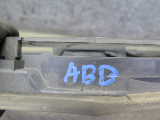 01-06 BMW E46 330i 330ci M54 A/T Engine Cooling Fan Motor Shroud OEM