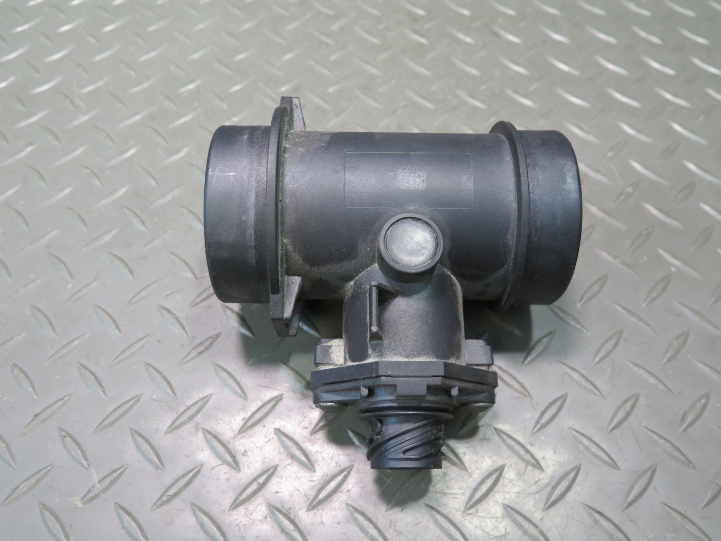 95-99 BMW E36 318ti Mass Air Flow Meter MAF Sensor OEM