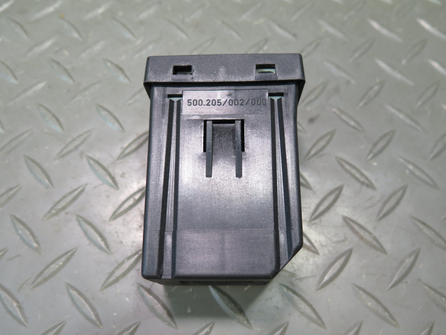 95-99 BMW E36 318ti ON Board Computer Clock Temperature Display OEM