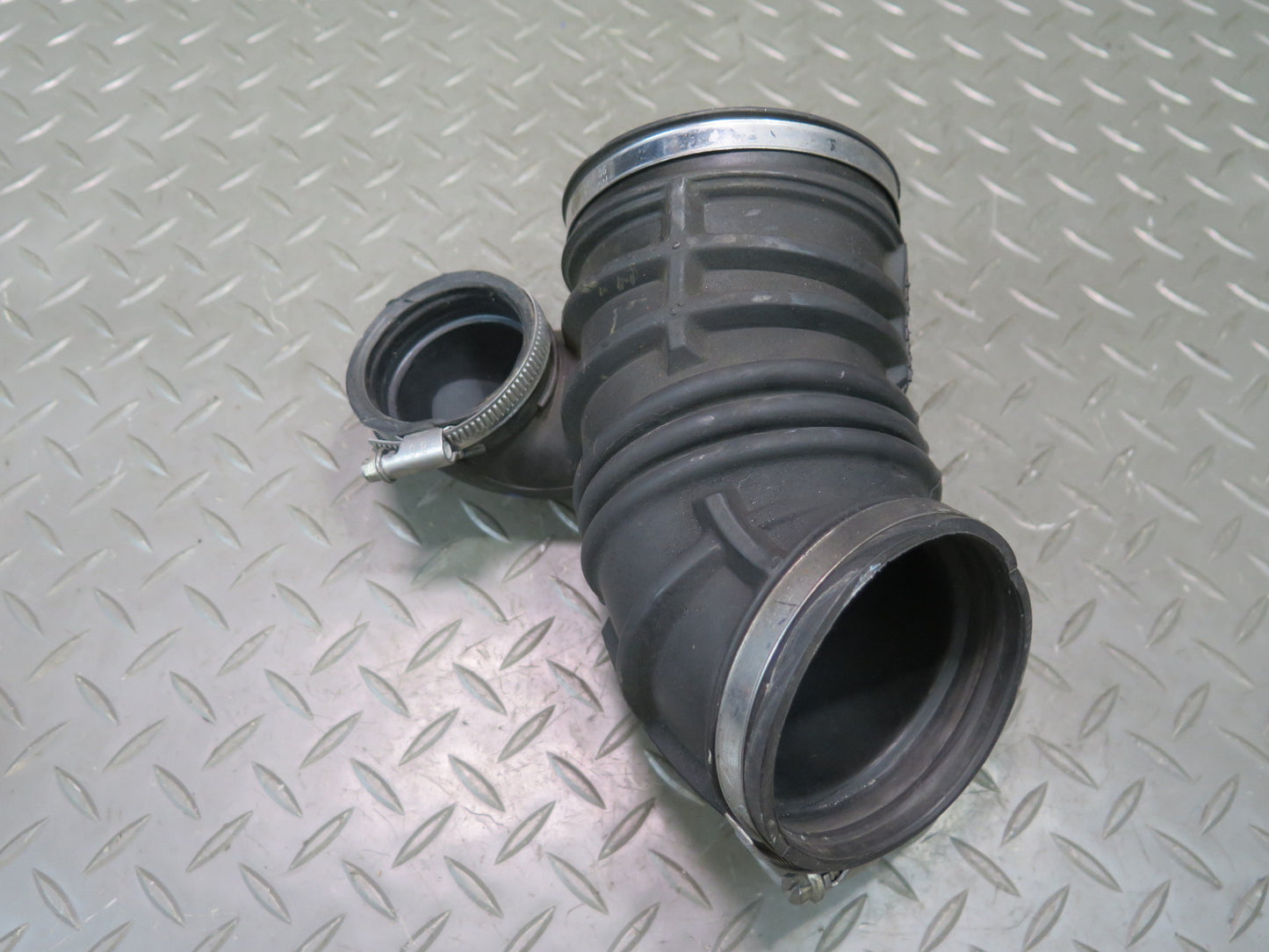 1999-2001 Porsche 911 996 3.4L Air Intake Cleaner Filter Box Duct Tube Pipe