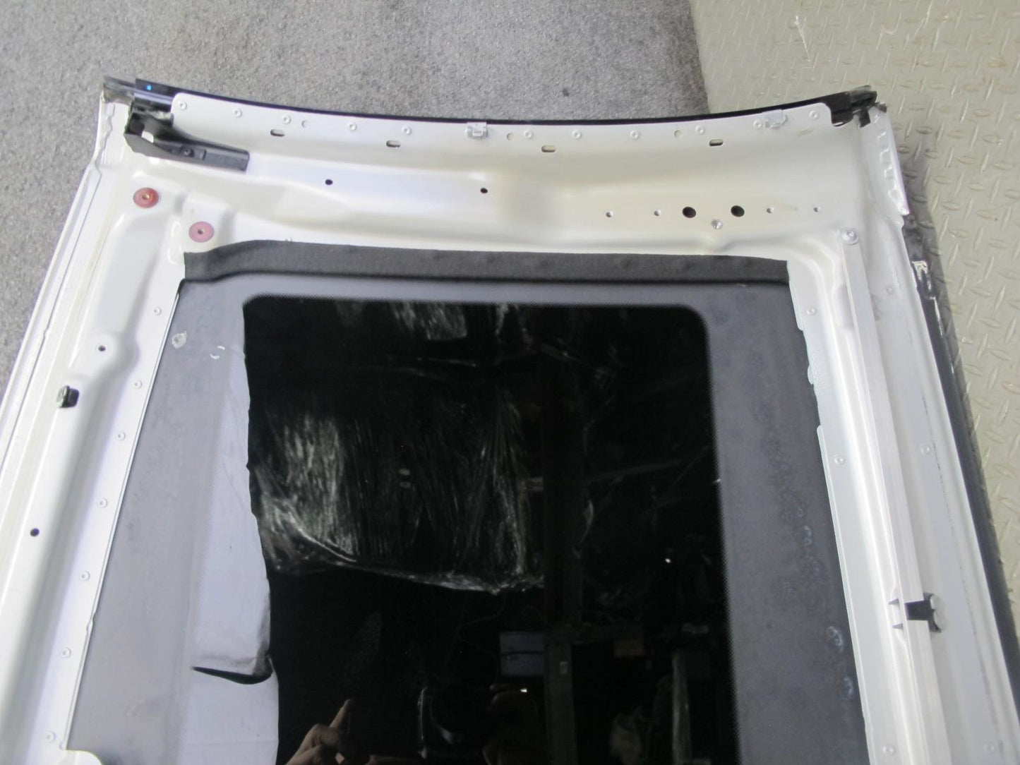 03-12 Mercedes R230 Sl-class Front Panoramic Roof TOP Glass Panel Silver OEM