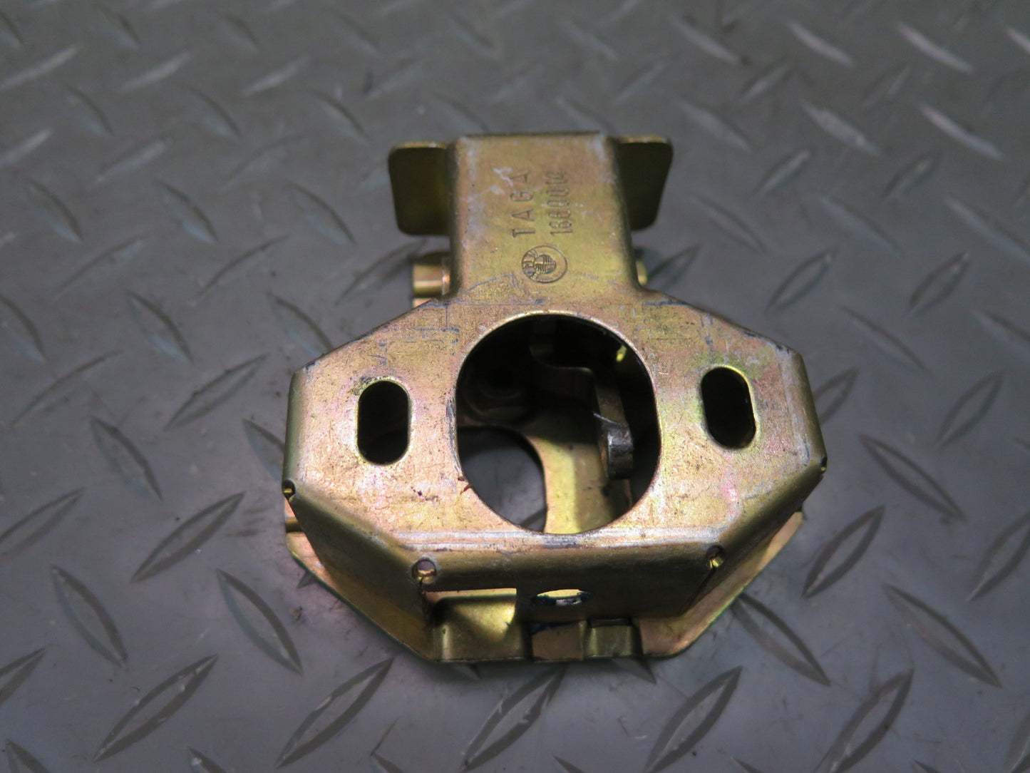 78-89 BMW E24 633CSI 635CSI Rear Trunk Lid Lock Lower Catch OEM