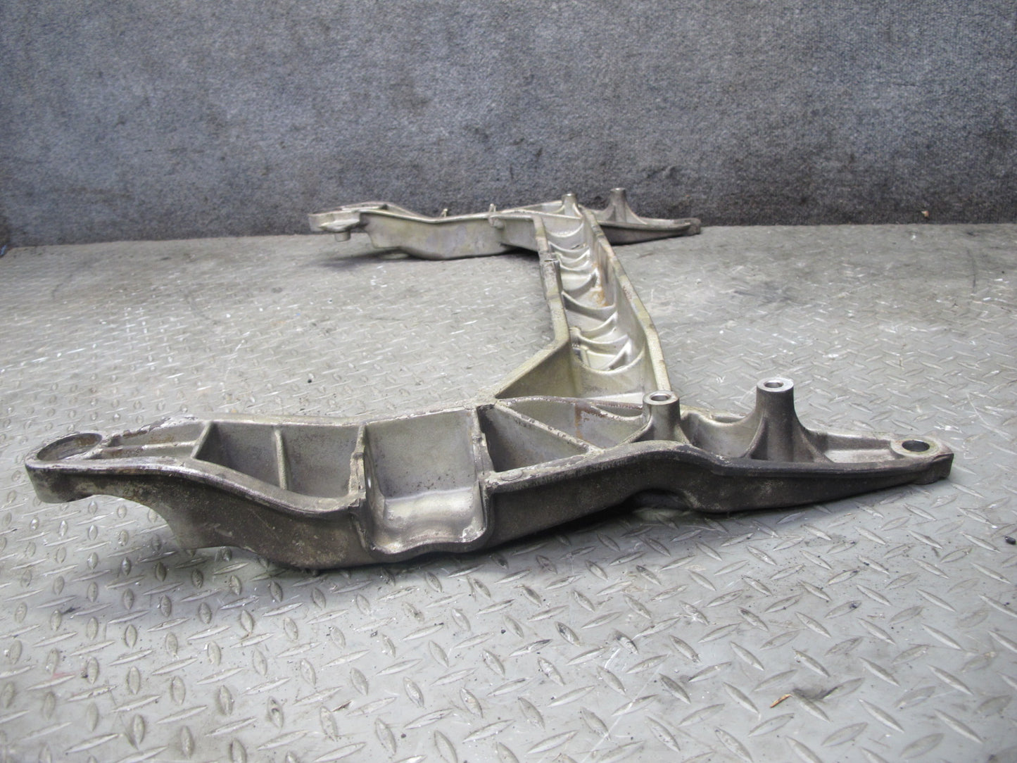 1999-2004 Porsche 911 996 RWD Front Suspension Subframe Crossmember Carrier