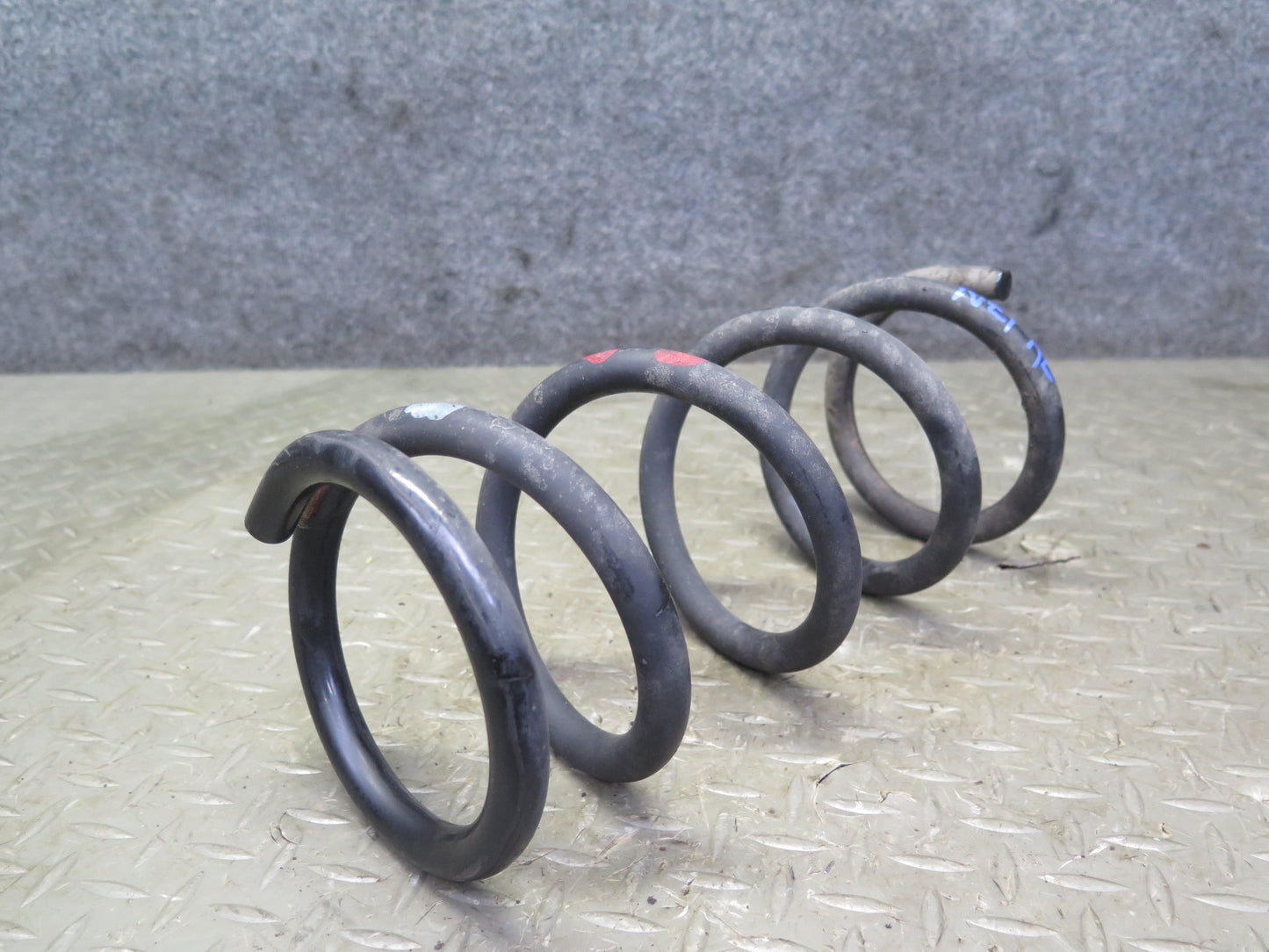 04-09 Nissan 350Z Z33 Convertible Set of 2 Rear Left & Right Coil Spring OEM