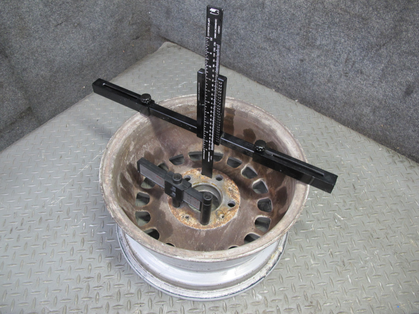 83-89 BMW E24 633CSI 635CSI Factory Alloy R14" Wheel Rim 14x6.5J ET22 OEM