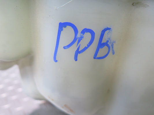 2000-2004 Porsche Boxster 986 Radiator Overflow Expansion Fluid Tank Reservoir