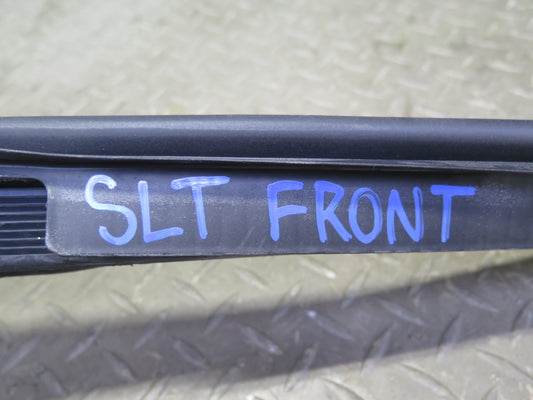 03-12 Mercedes R230 Windshield Weatherstrip Rubber Seal Gasket Set OEM