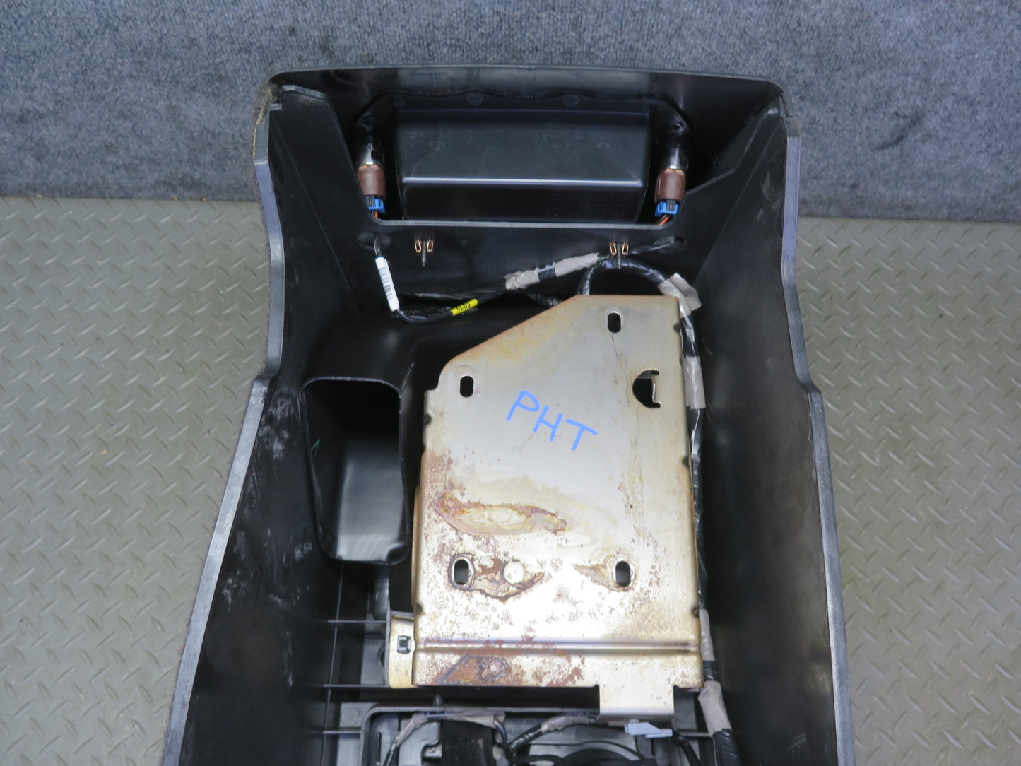 2003-2006 Hummer H2 Front Center Console Shifter Trim Cover Panel Assembly