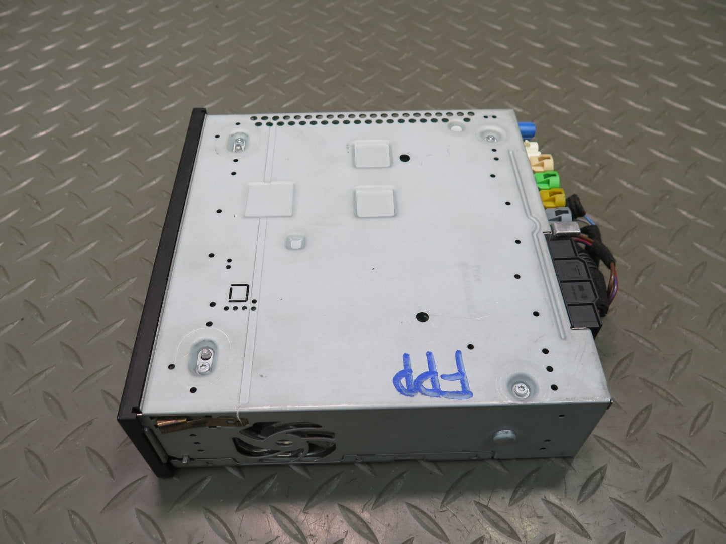 17-18 Porsche Panamera 971 Radio CD Player Receiver Computer Head Unit