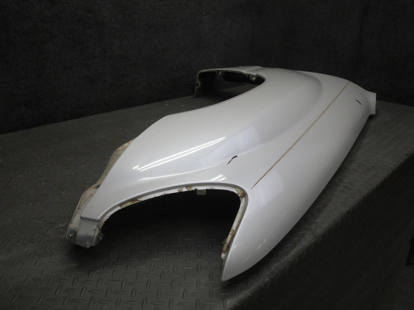 2003-2007 Lexus UZJ100L LX470 Front Right Fender Shell Panel Cover White