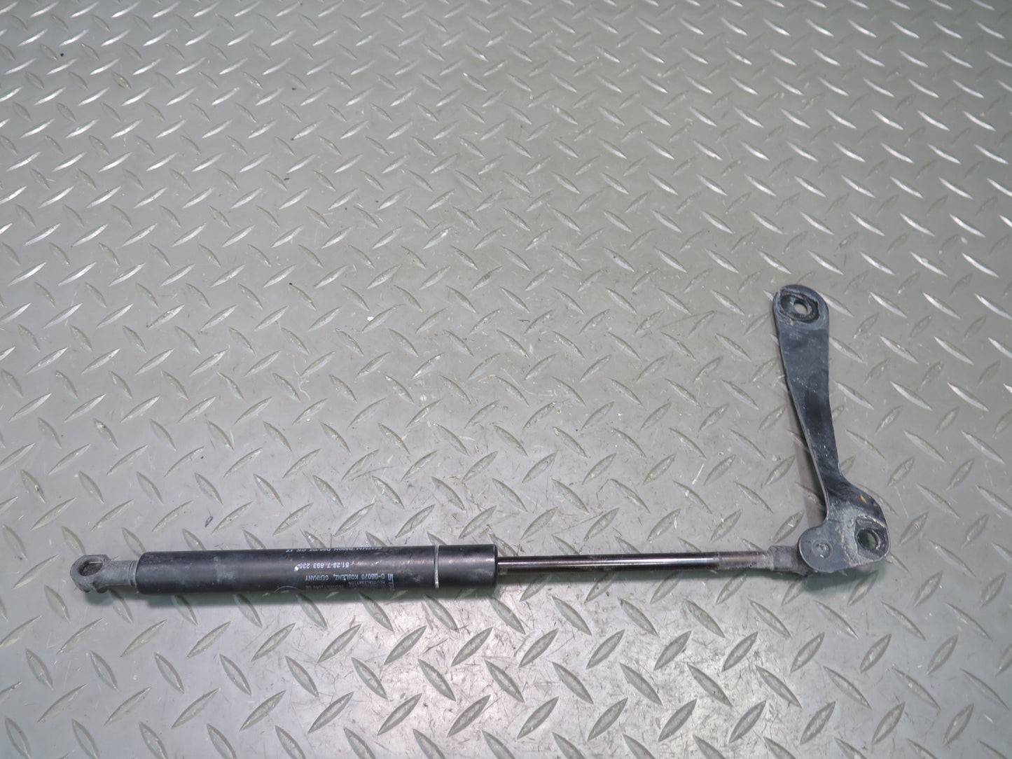 2001-2006 BMW E46 M3 3-SERIES Front Hood Hinge Shock Support Set