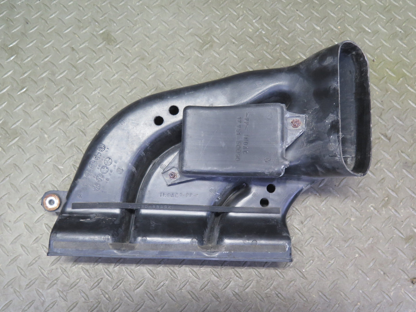 01-05 Lexus GS430 Air Intake Cleaner Filter Box w MAF Sensor & Duct Assy OEM